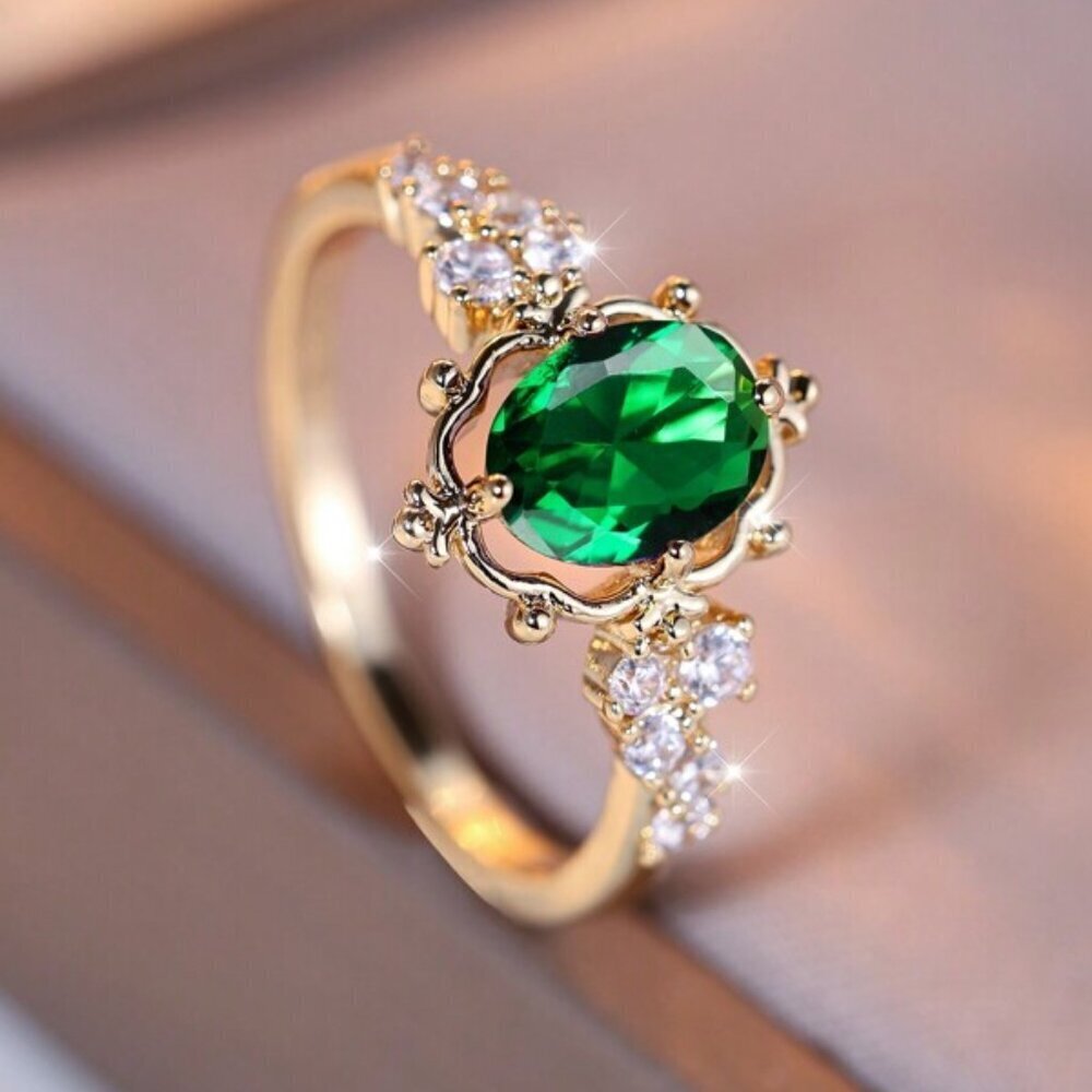 18K Gold Filled Emerald Green Crown Ring - Size 8